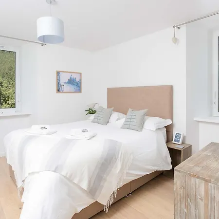 Clos Des Roches Apartment- All Year * Шамоні